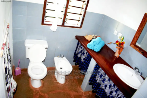 Furnished 5bdrm Villa in Galu Beach, Ukunda for Sale 12