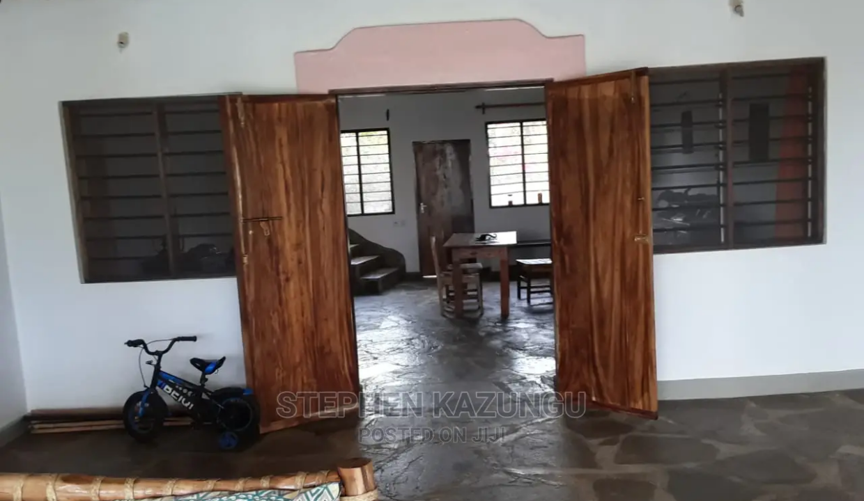 Furnished 5bdrm Villa in Galu Beach, Ukunda for Sale 14