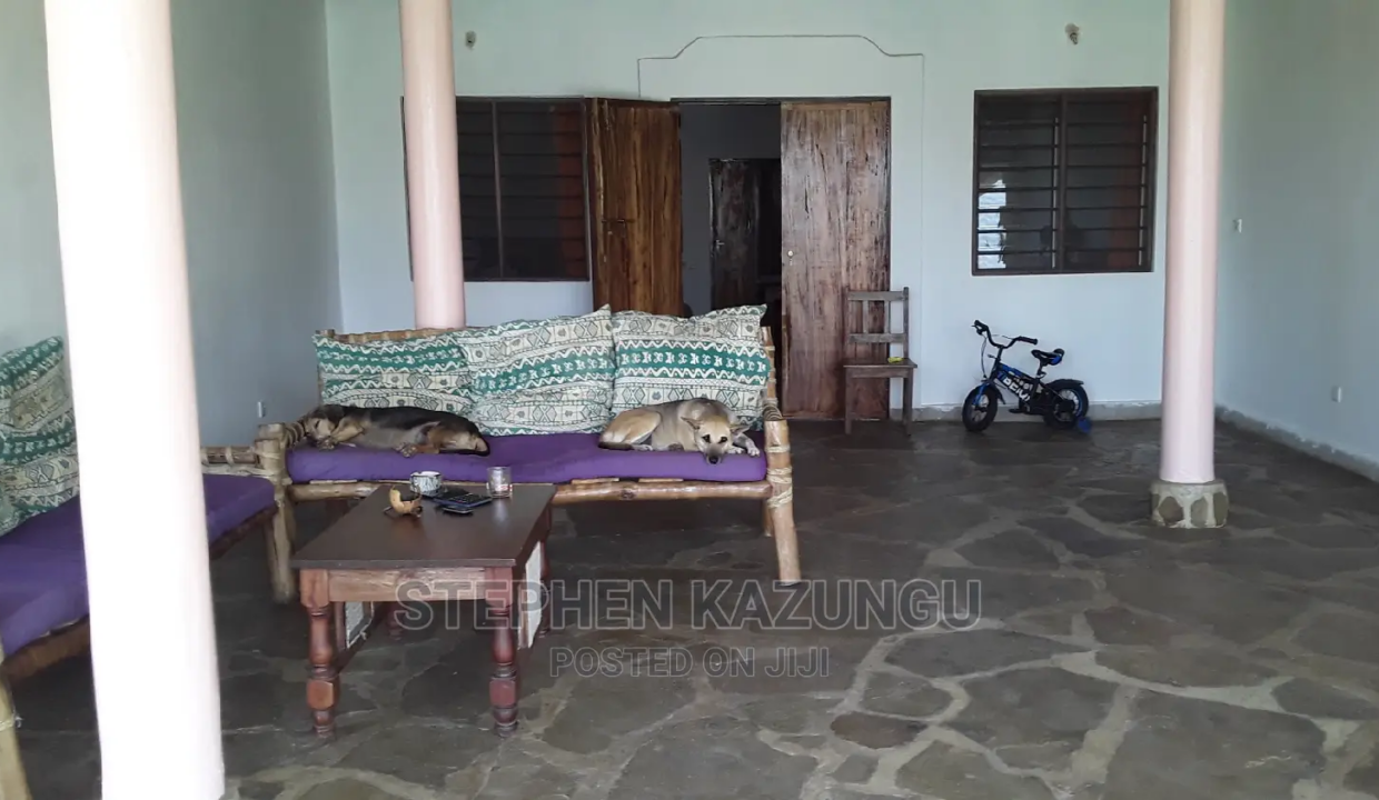 Furnished 5bdrm Villa in Galu Beach, Ukunda for Sale 9