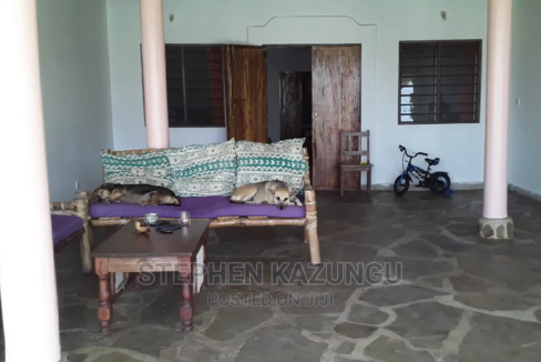 Furnished 5bdrm Villa in Galu Beach, Ukunda for Sale 9